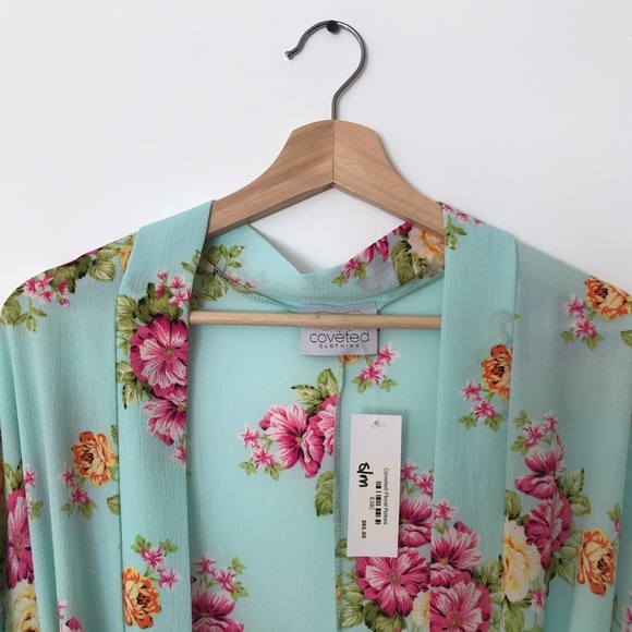 Coveted Floral Robe - Picture 3 of 5